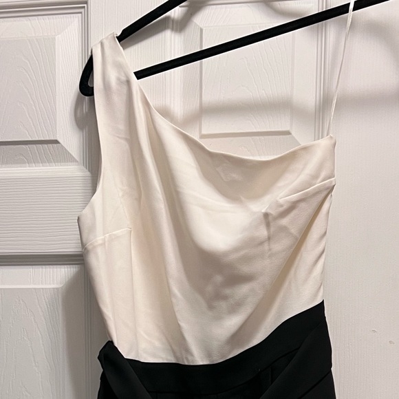 Banana Republic One shoulder jumpsuit - Picture 1 of 8